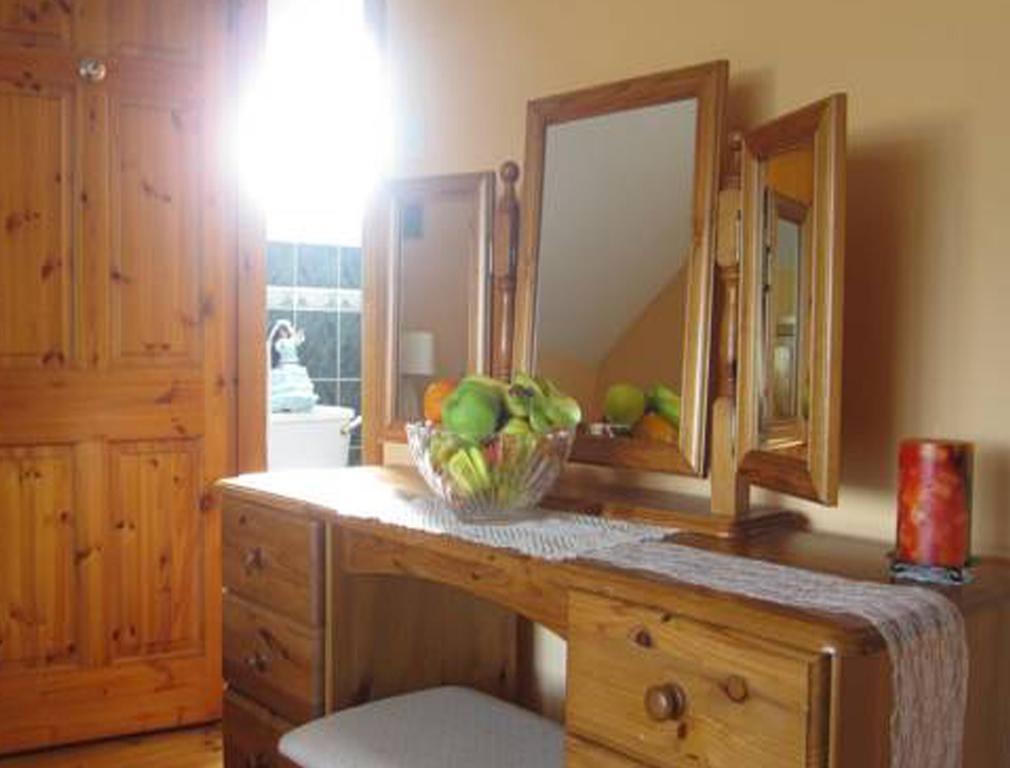 Derghaven B&B, Hostel & Self Catering Scarriff  Ngoại thất bức ảnh